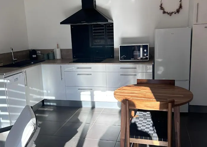 Chez Ambre Et Lulu - Centre Avec Piscine Apartment *